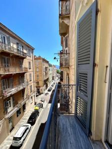 Vente Appartement 3 pièces AJACCIO 20000