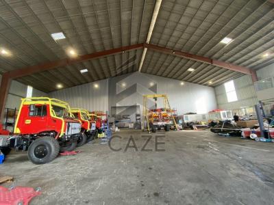 photo For rent Commerce BASSENS 33