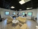 Louer Commerce 67 m2 Genay