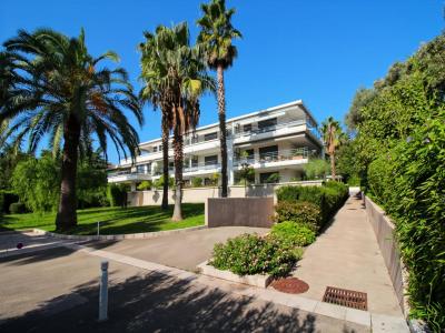 Vente Appartement 4 pièces JUAN-LES-PINS 06160