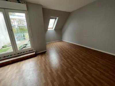 Vente Appartement 4 pièces LONGVIC 21600