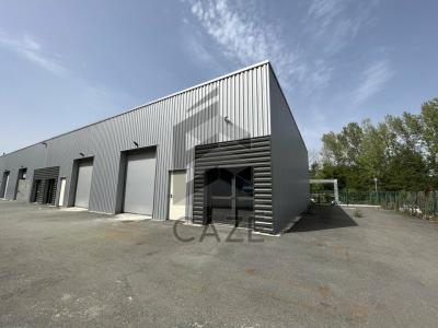 photo For rent Commerce SAINT-MEDARD-D'EYRANS 33