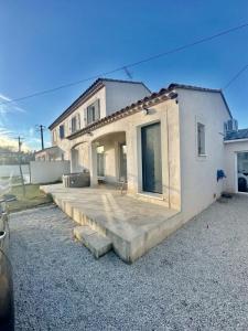 Vente Maison 4 pièces SENAS 13560