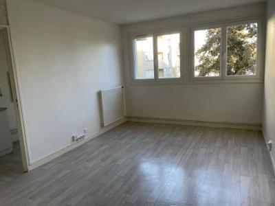 Location Appartement 2 pièces CHARLEVILLE-MEZIERES 08000