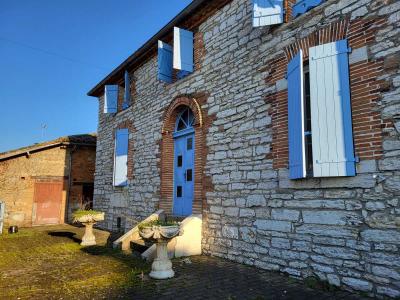 For sale House REALVILLE  82