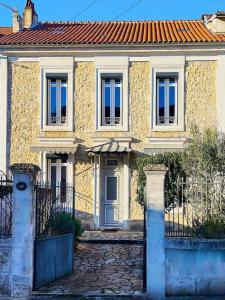 Vente Maison 8 pièces PERIGUEUX 24000