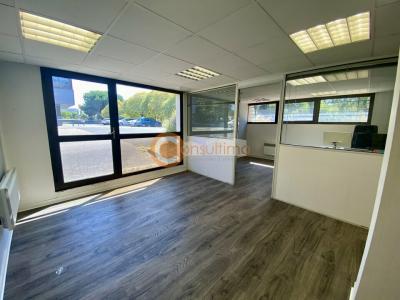 photo For rent Box office MERIGNAC 33