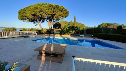 Location vacances Appartement 2 pices ISSAMBRES 83380