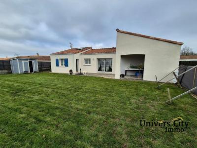Vente Maison 4 pièces SAINT-ETIENNE-DU-BOIS 85670
