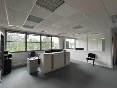 Location Bureau SAINT-GENIS-LAVAL  69