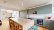 Louer Maison 618 m2 Suresnes