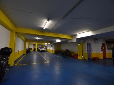 photo For rent Parking PARIS-17EME-ARRONDISSEMENT 75