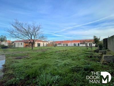 For sale Land SAINT-HILAIRE-DE-CHALEONS  44