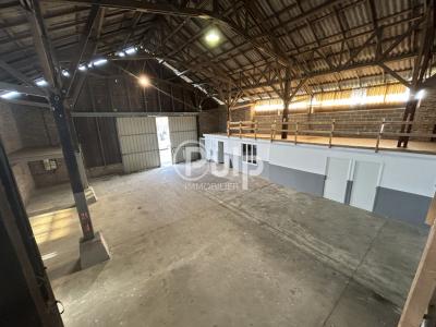 Location Commerce HAZEBROUCK 59190