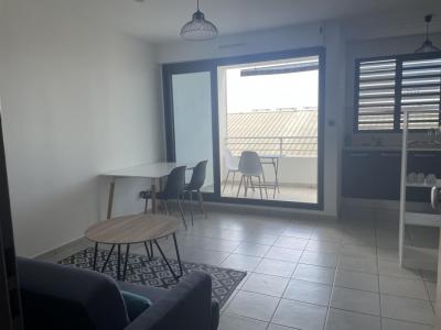 Location Appartement 2 pièces SAINTE-CLOTILDE 97490