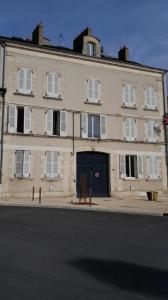photo For rent Apartment ARGENTON-SUR-CREUSE 36
