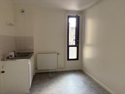 Location Appartement 5 pièces CHATRE 36400