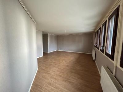 For rent Apartment CHATRE 
