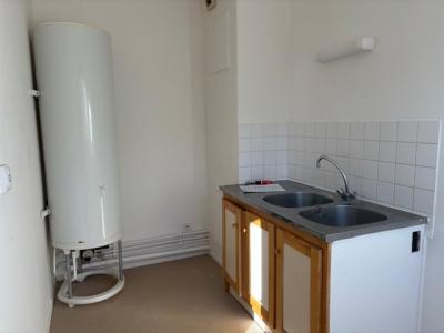 Location Appartement CHATRE 