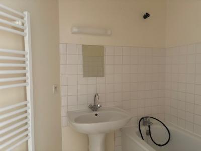 Location Appartement CHATRE 