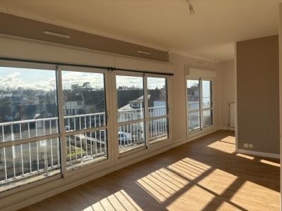 photo For rent Apartment CHATRE 36