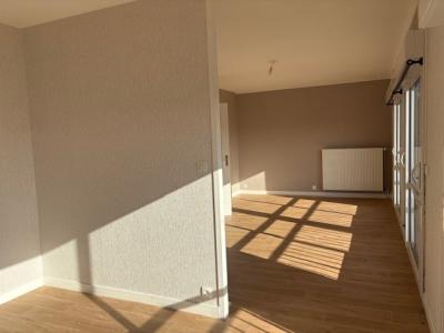 Location Appartement CHATRE 
