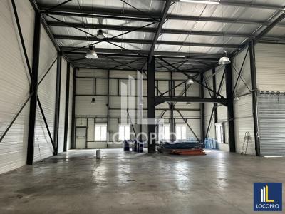 photo For rent Commerce AUBAGNE 13