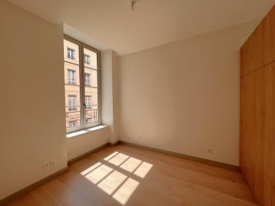 Location Appartement LYON-2EME-ARRONDISSEMENT 