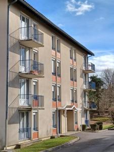 Location Appartement 3 pièces NOIRETABLE 42440