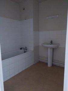 For rent Apartment SAINT-JULIEN-LES-VILLAS 