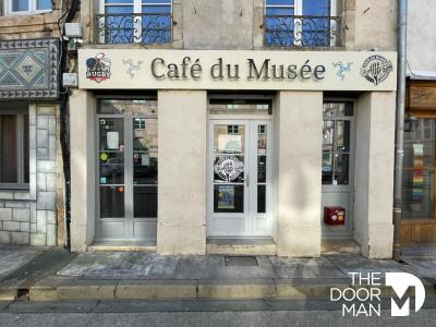 For sale Commerce LANGRES  52