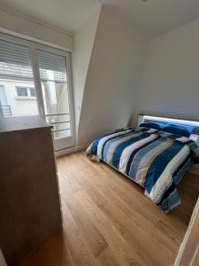 Location Appartement 2 pièces PARIS-17EME-ARRONDISSEMENT 75017