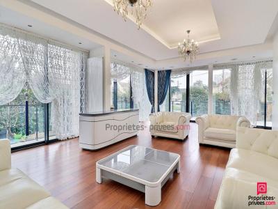 Vente Maison 8 pièces SAINTE-GENEVIEVE-DES-BOIS 91700
