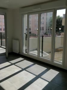 Vente Appartement 4 pièces VENISSIEUX 69200