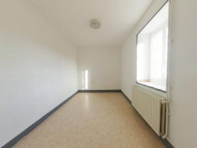 Location Appartement 4 pièces SAINT-AMAND-MONTROND 18200