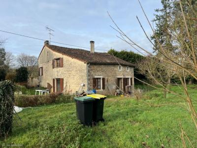 Vente Maison 5 pièces RUFFEC 16700