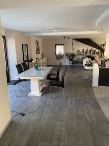 Vente Maison 5 pièces SAINT-BERTHEVIN 53940