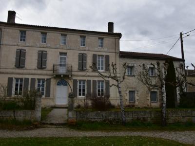 Vente Maison 8 pices MORNAC 16600