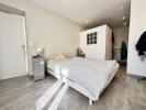 House  DANS UN HAMEAU