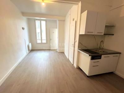Location Appartement MUY 