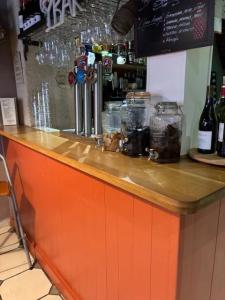 photo For sale Commerce PARIS-18EME-ARRONDISSEMENT 75