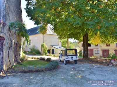 photo For sale Prestigious house GOURDON 46