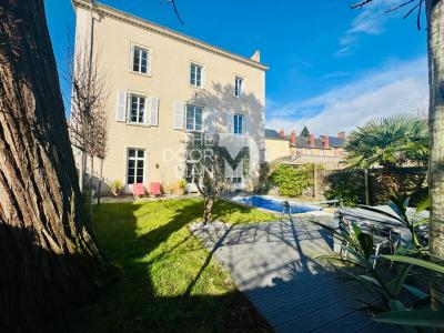 Vente Maison 8 pièces LAVAL 53000