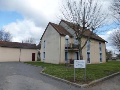 For rent Apartment EBREUIL 