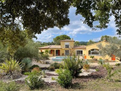 Vente Maison 7 pièces MEOUNES-LES-MONTRIEUX 83136