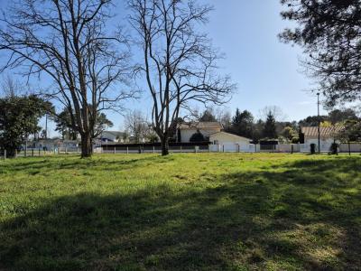For sale Land SAINT-AUBIN-DE-MEDOC  33