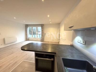 For sale Apartment CLAYE-SOUILLY 
