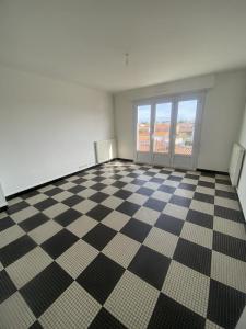 photo For rent Apartment SABLES-D'OLONNE 85
