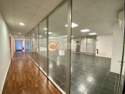 photo For rent Box office GRADIGNAN 33