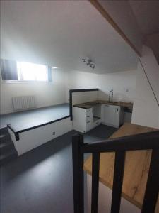 photo For rent Apartment MONTLHERY 91